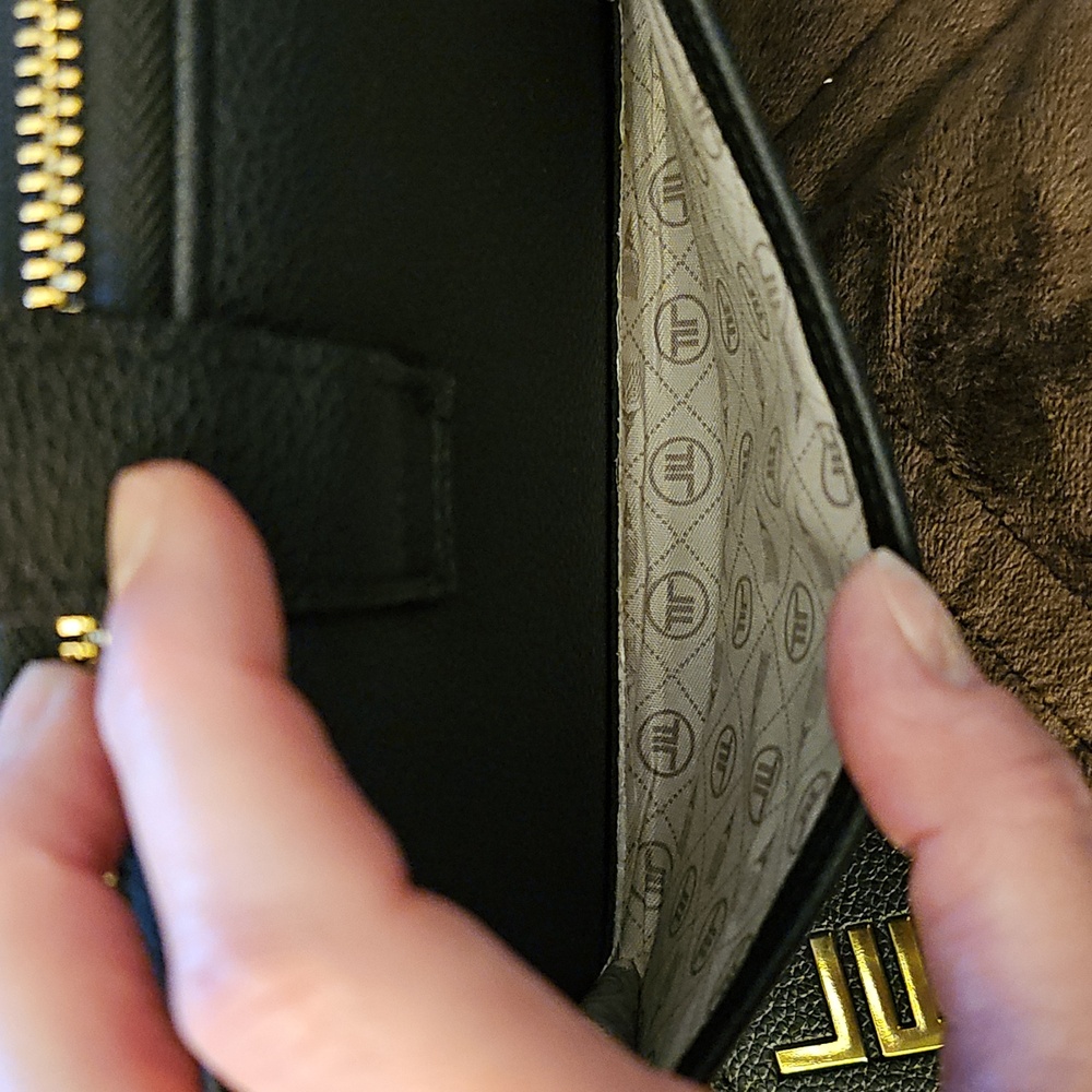 Wallet - Picture 7 of 16